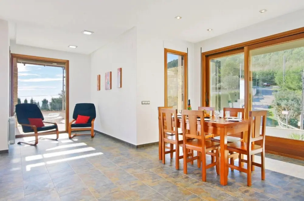 Villa - 4 Bedrooms with Pool, WiFi and Sea views - 104976