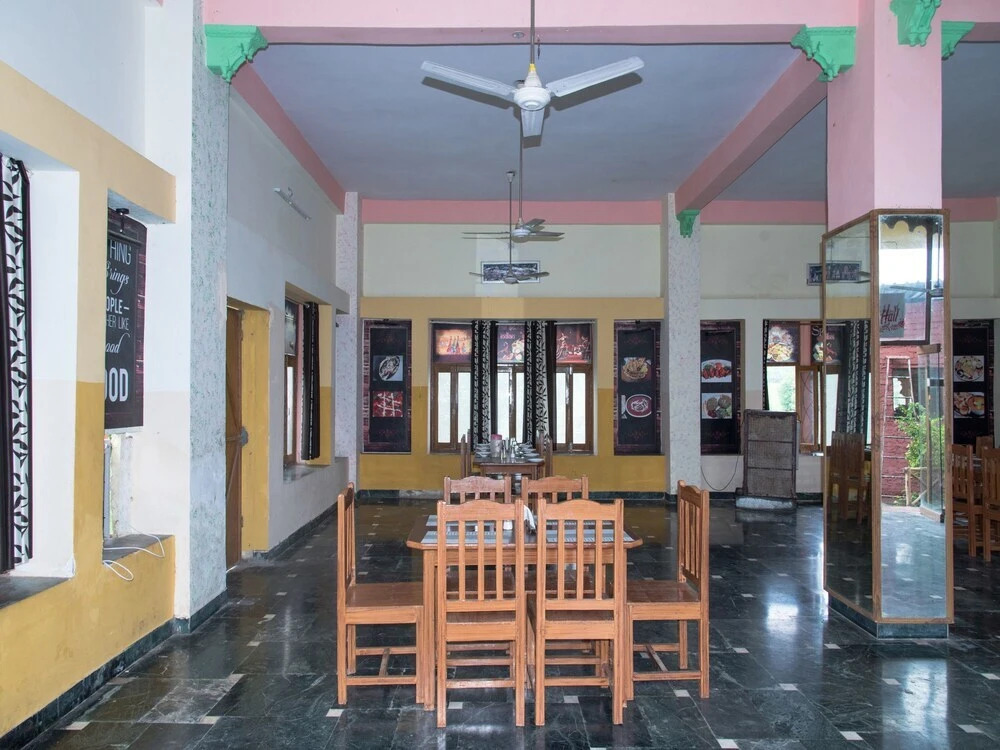 Oyo 16816 Home Garden View Resort Stay NH 48 Kaya