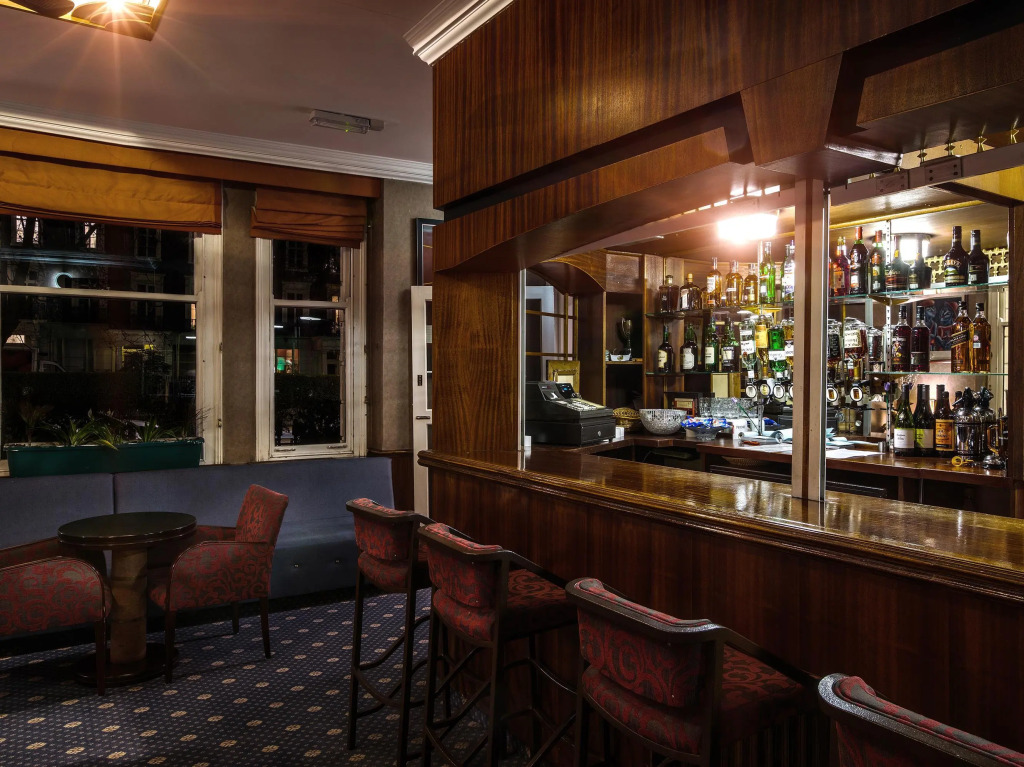 Mitre House Hotel