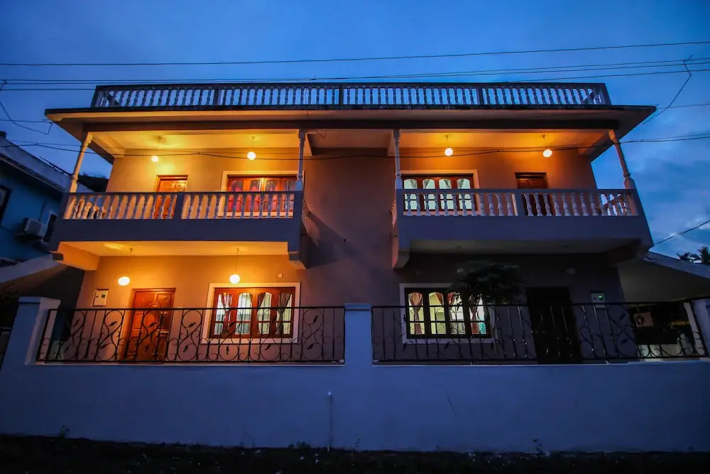 OYO 10742 Home Spacious 4BHK Villa Mapusa