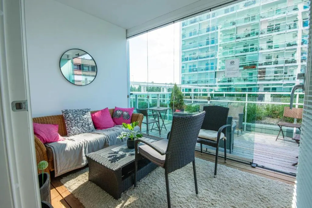 StarHomes Double Lux 10