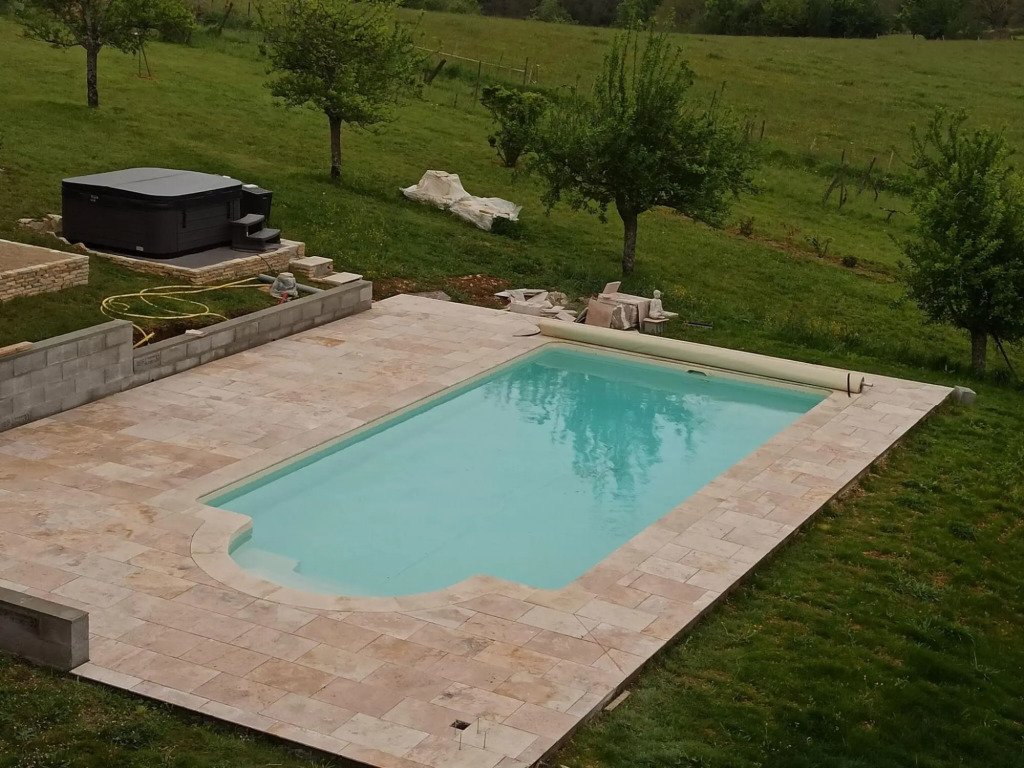 Cozy apartment in Thédirac with a shared swimming pool