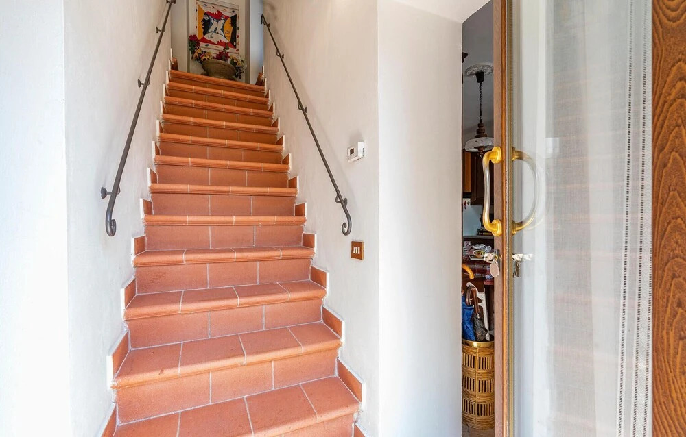 Stunning Home In Case Lori