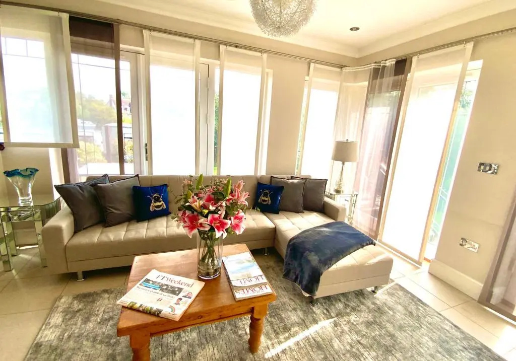 Private Room - The River Room at Burway House on The River Thames