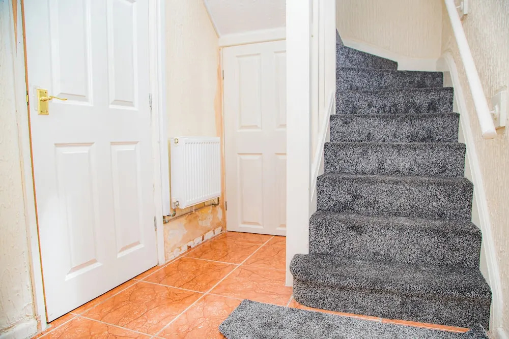 2bed House- Dudley-garden-wifi-tv