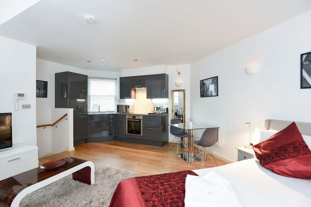 Duplex Studio Apartment In Kensington