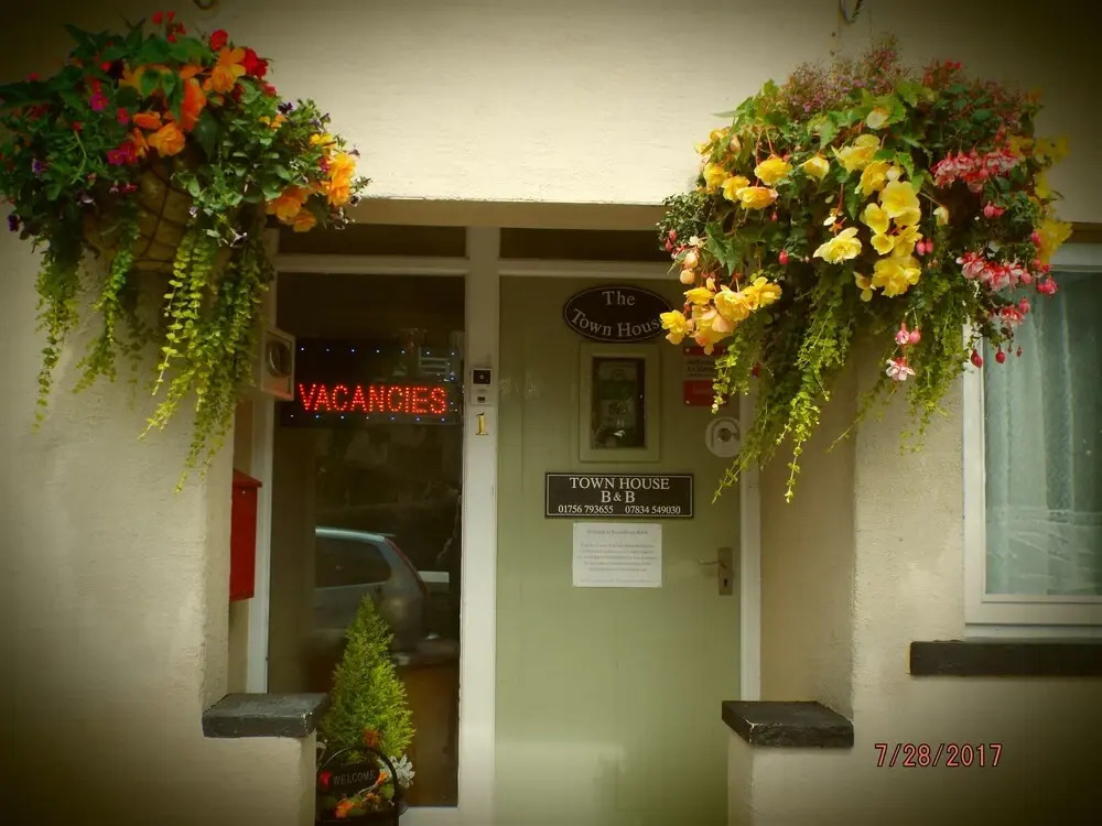 Town House B & B