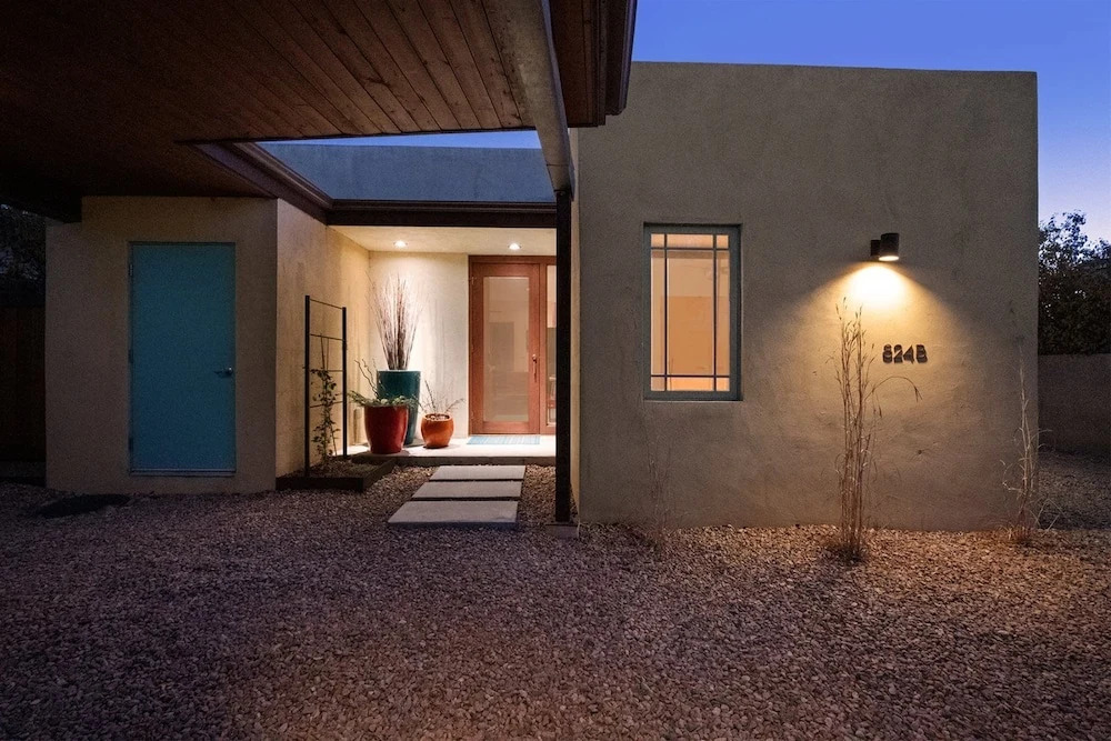 Casa Godzilla - Atomic Style in the Heart of Santa Fe