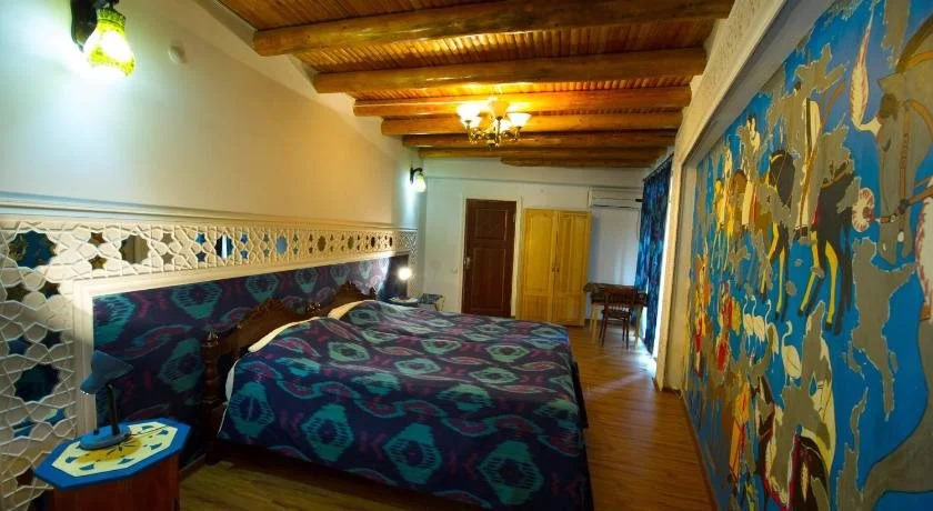 Bibi-Khanym Hotel