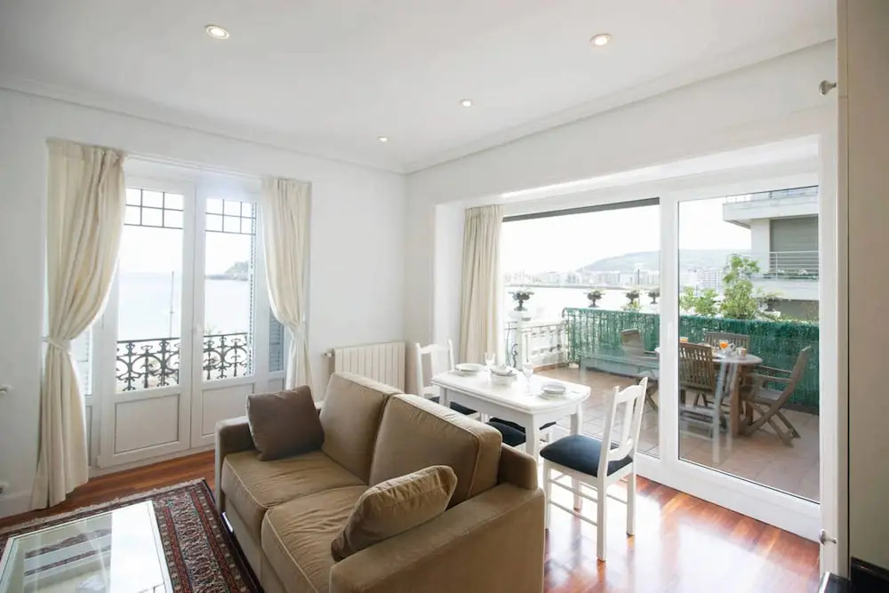 BREATHTAKING TERRACE VIEWS - by SanSebastianApartments.es