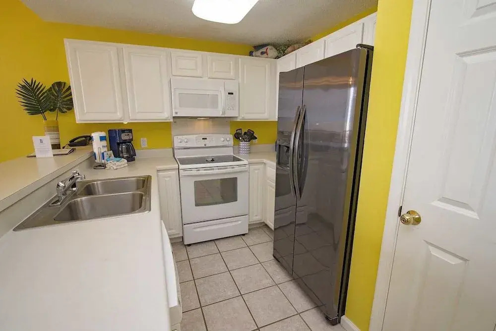 Beach Club 202-d 1 Bedroom 1.5 Bathroom Condo