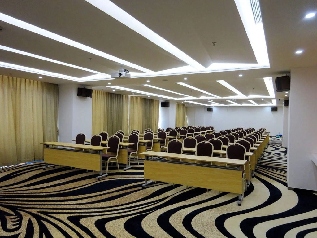 Holiday Villa Hotel & Residence Shanghai Jiading