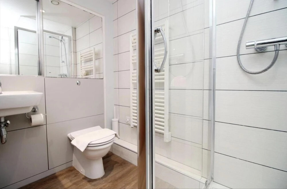 Lovely 2-bed Apartment in Swindon