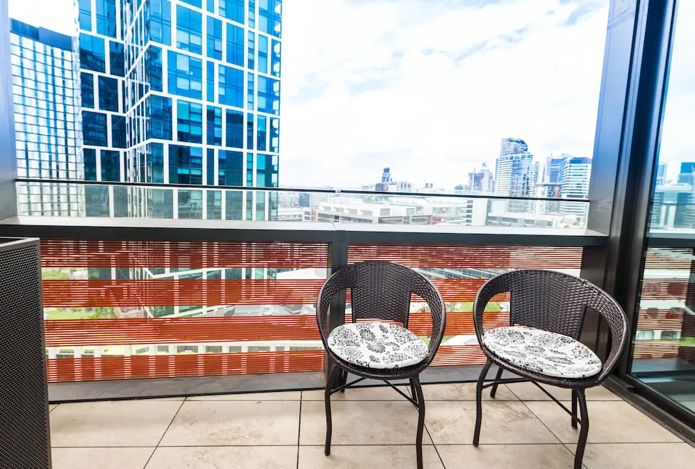 Melbourne CBD Victoria Harbour Short Stay Service Apartments