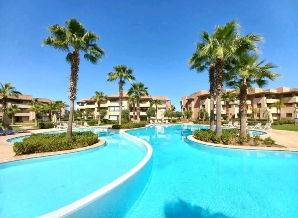 Luxury Golf Aparts Pool View