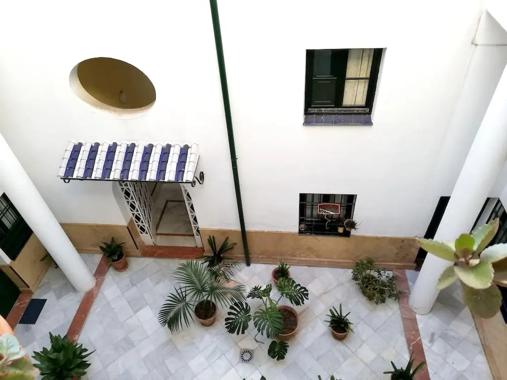 Apartment with 2 Bedrooms in Sevilla, with Wifi