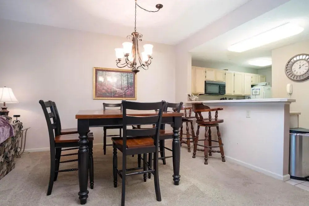 Tidewater Condo 1221-6 by RedAwning