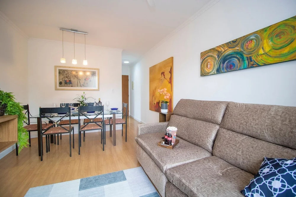 3 Bedrooms - Modern - Close to the Mall