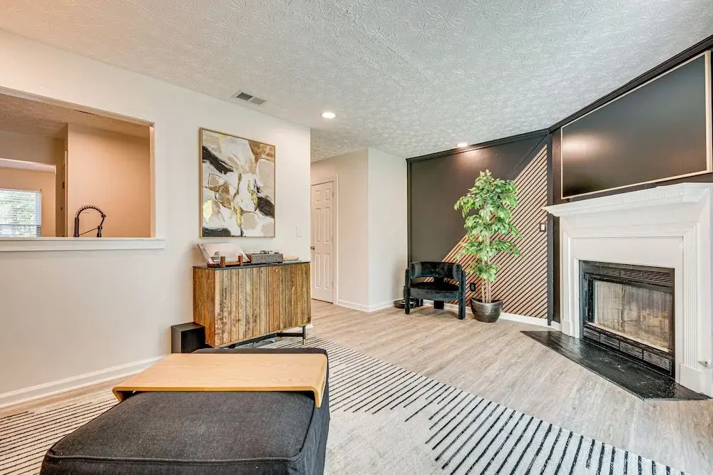 Near Gicc & ATL Airport: Modern Townhome!
