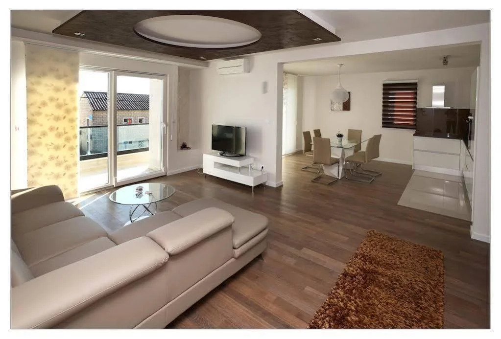 Luxury Villa Lucas with heated pool, whirlpool, sauna, 14 pax