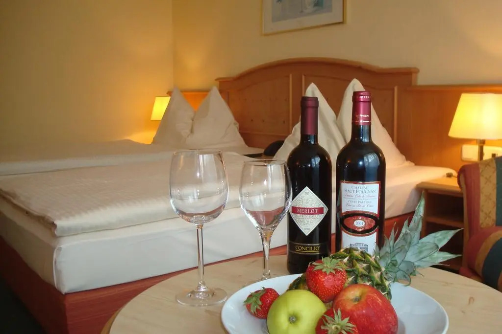 Hotel Holl