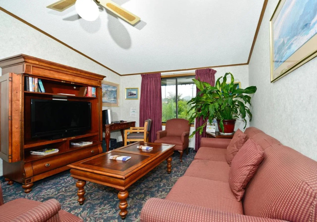M Star Hotel Covington