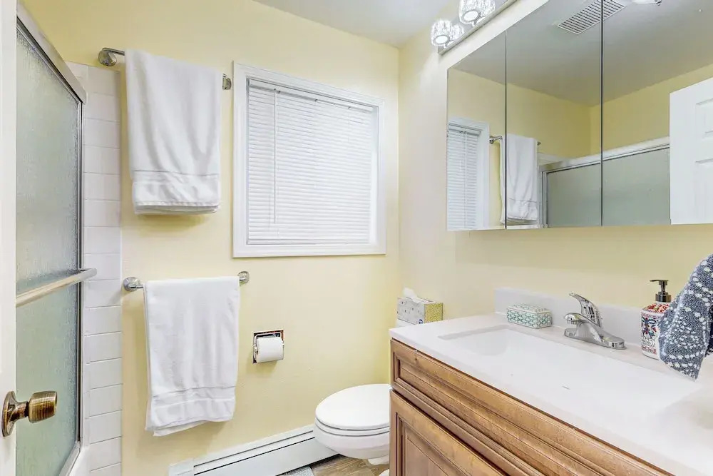 4BR Dog-friendly Home & Close to Mountains