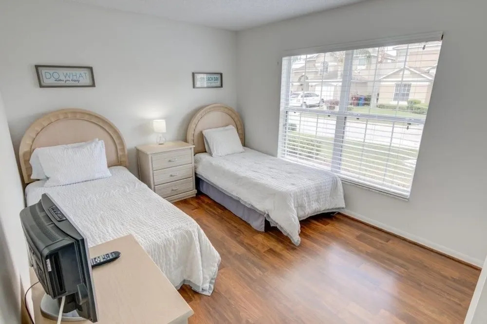 Private South Facing Pool With Game Room! 3 Bedroom Home
