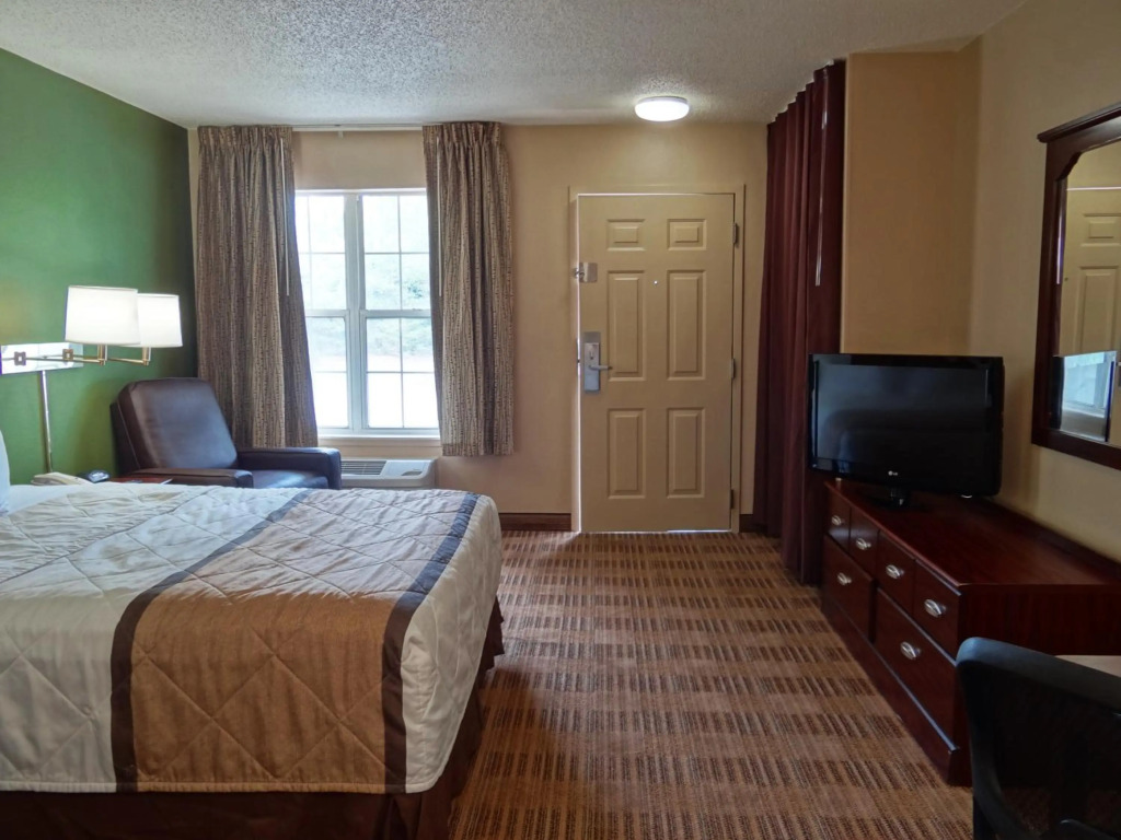 Studio 6 Extended Stay Huntsville, AL - US Space & Rocket Center