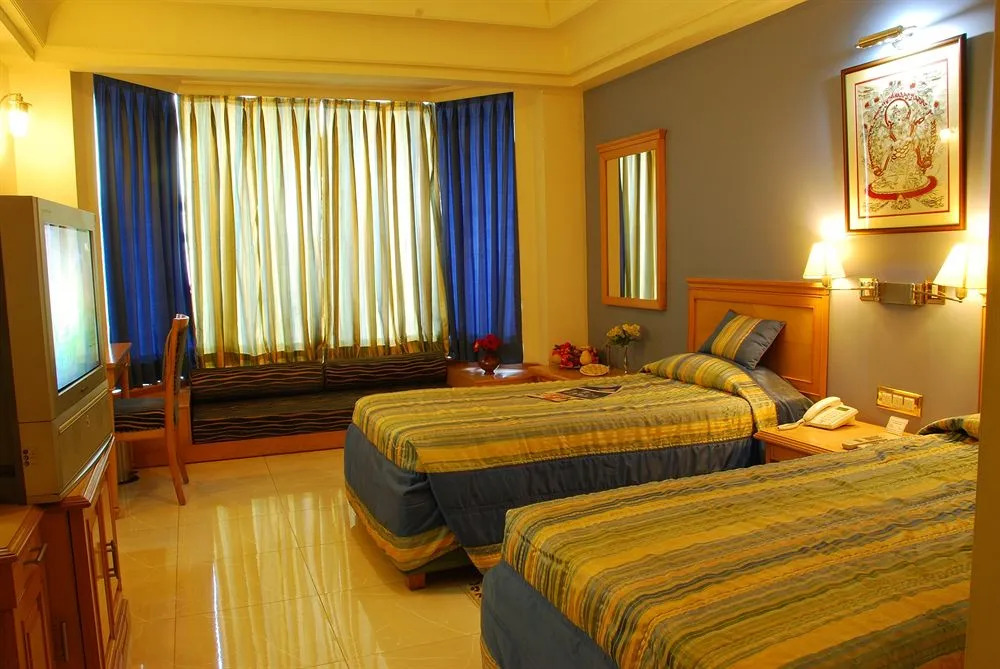 Dee Marks Airport Hotel & Resorts