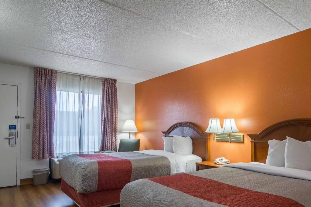 Motel 6 Townsend, GA