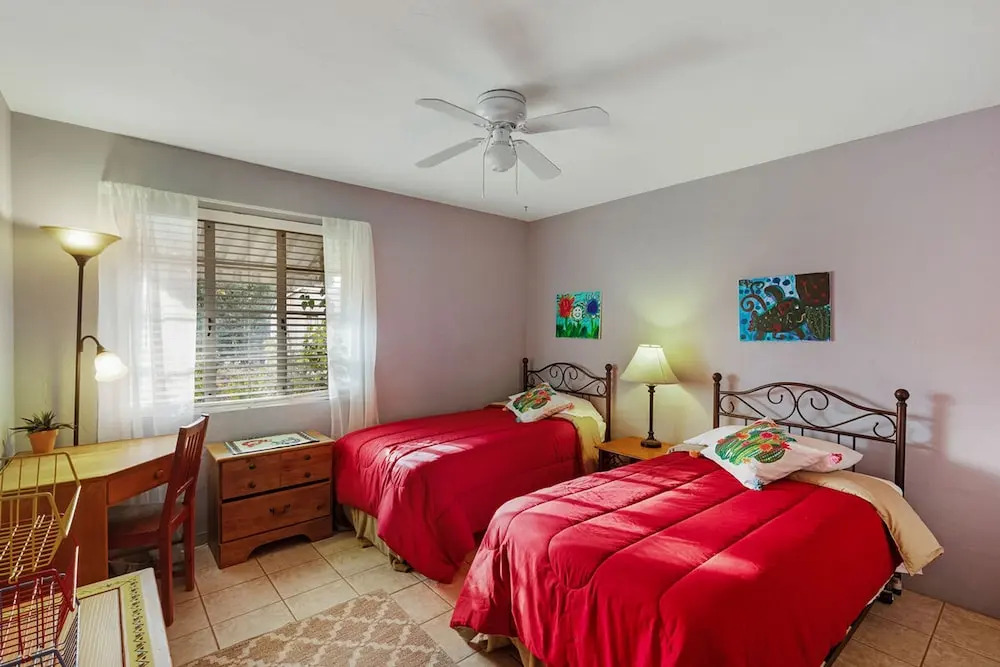 Cactus Garden Cottage 2BR by Casago