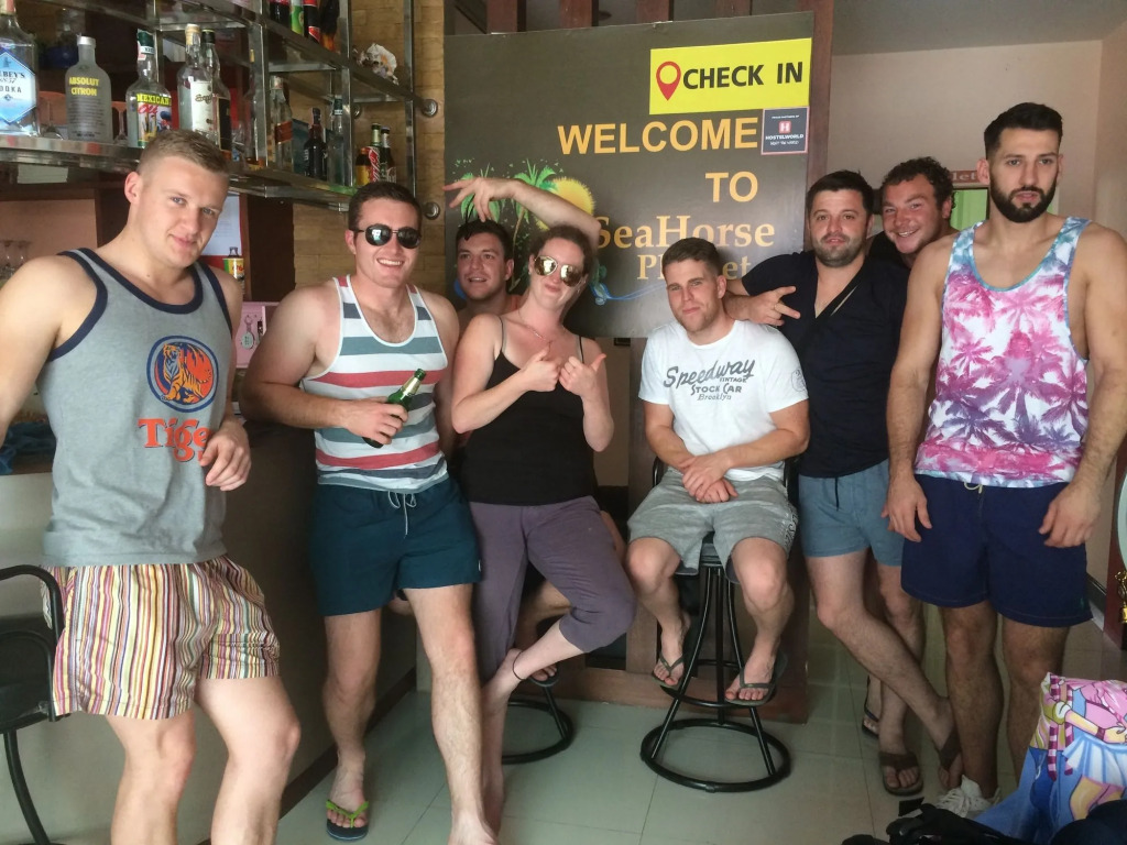 BGW Phuket - Hostel