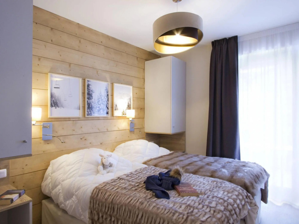 Cosy apartment with spa near the slopes in Alpe d'Huez