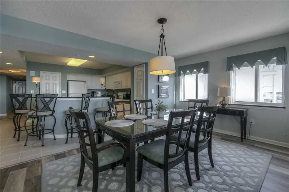 Yacht Clubs #1-801B - 2 Br Condo