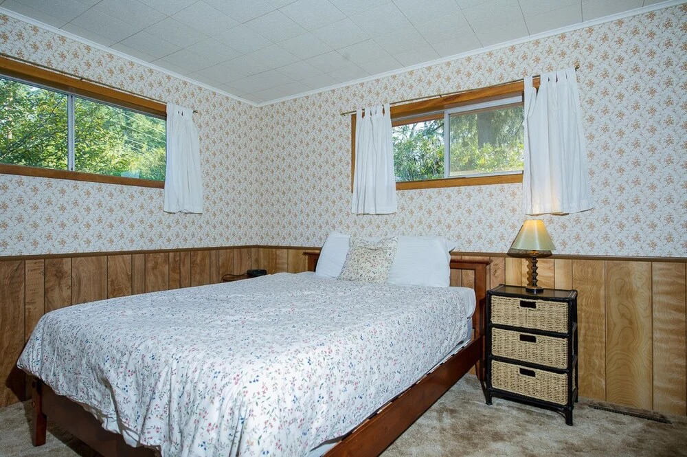 Bay View Retreat for 21 Guests 5 Br home by RedAwning