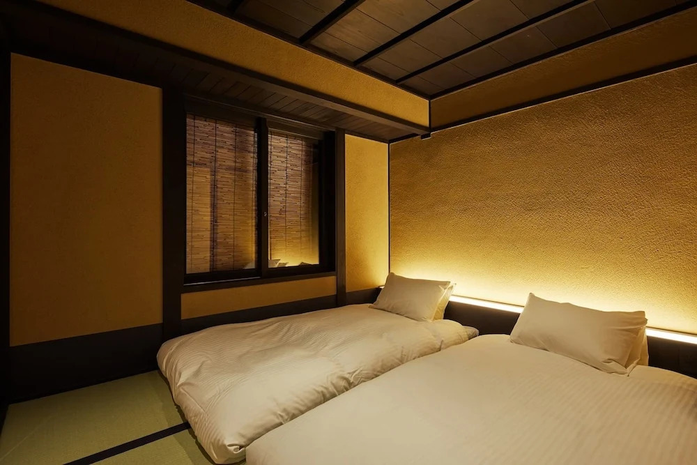 Kyoto Urushiro Wakasaya