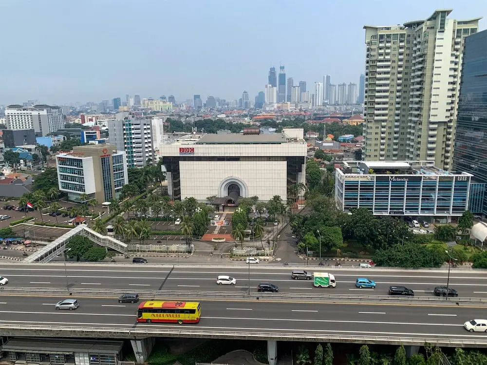 2Br Apartment With Queen Bed (Single Bed X2) At Gp Plaza