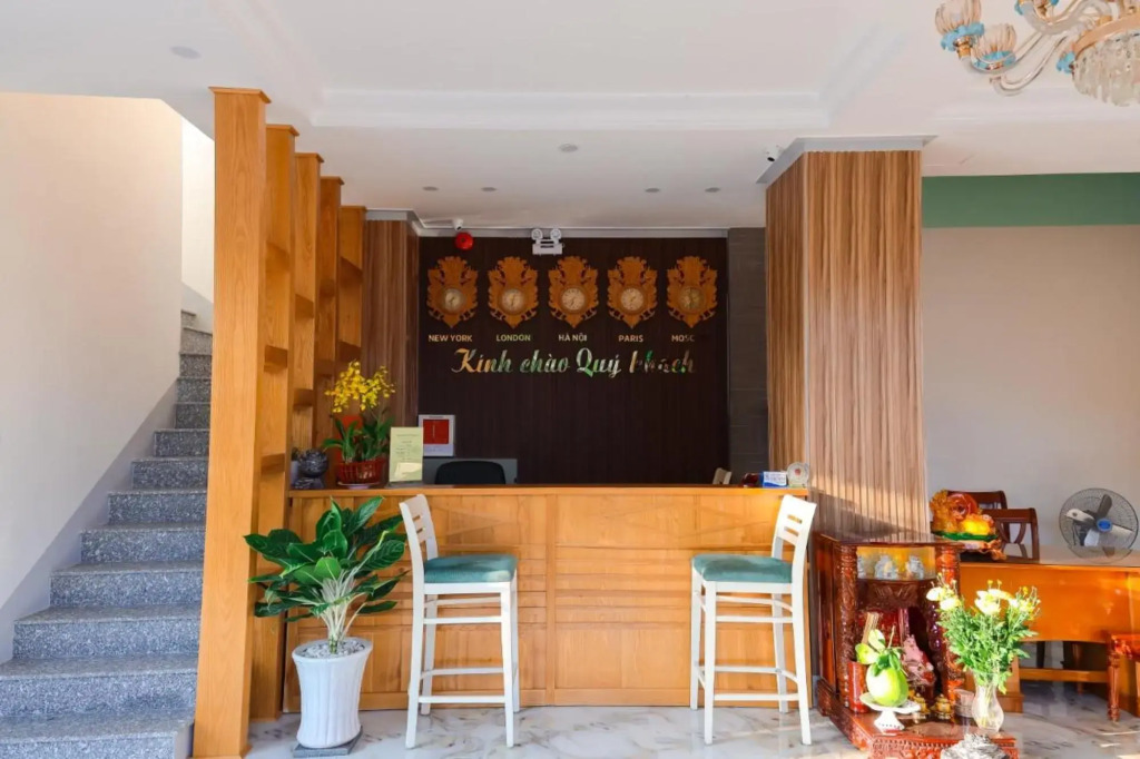 Khách Sạn Phương Khuê