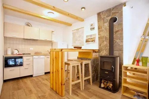 Hostgost at Čupino Sokače