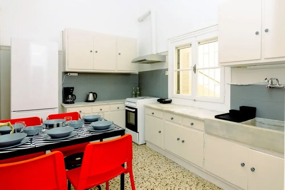 Hippy Decorated 2 Bedrooms Apartment