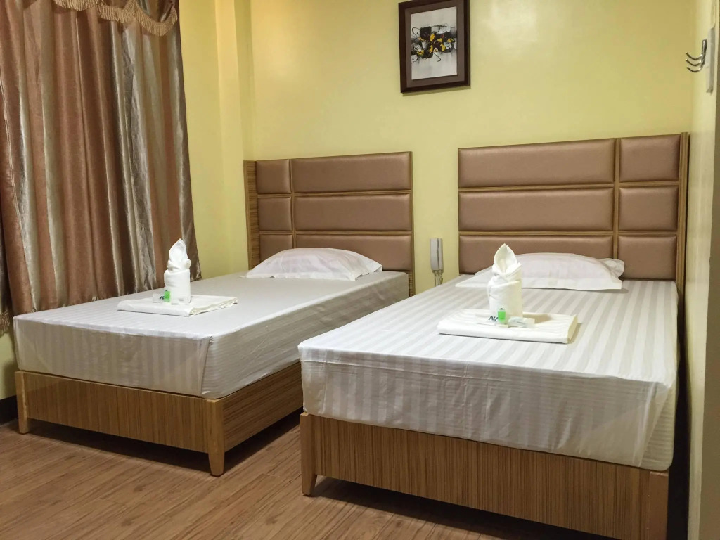 Meaco Royal Hotel - Plaridel
