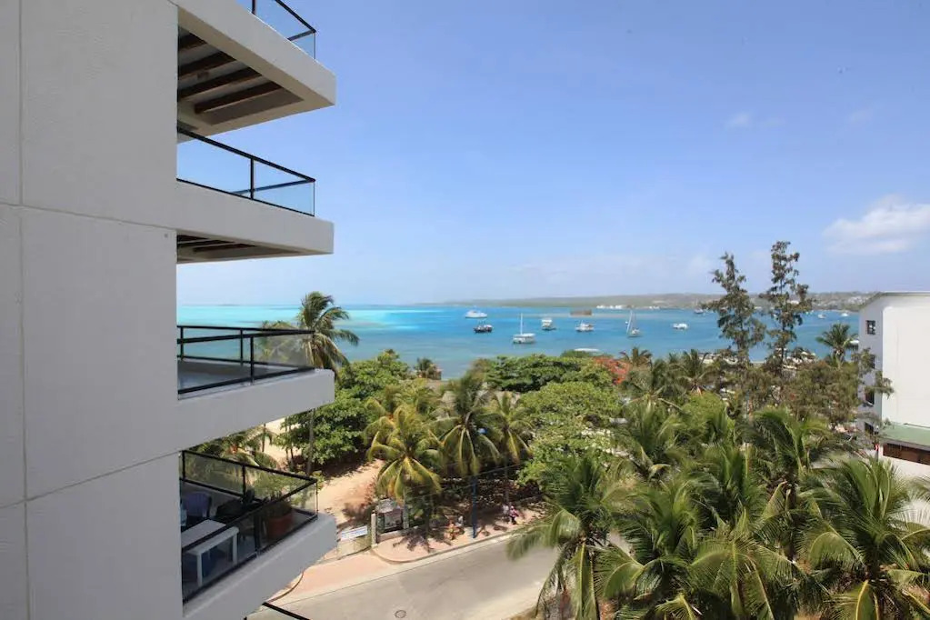 Apartamento en el Centro de San Andrés Islas con vista al mar- Edificio Bay Point 703