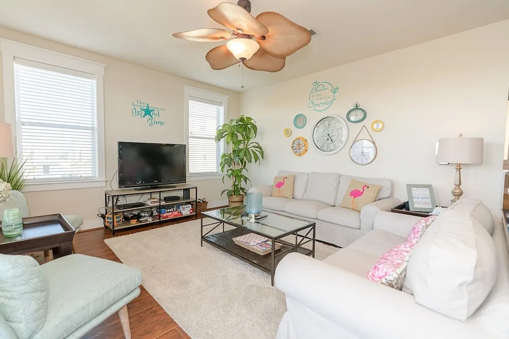 Bay Escape Condo #1820023 3 Bedrooms 2 Bathrooms Condo