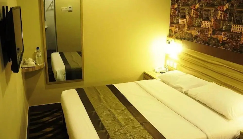 Victory City Hotel Crystal Bay