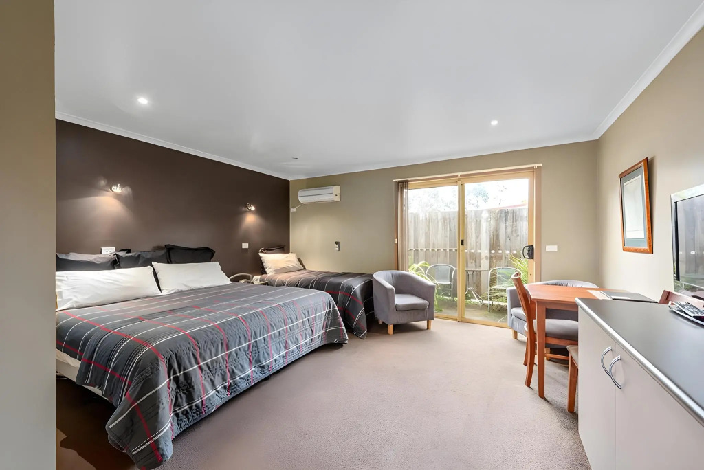 Motel Strahan