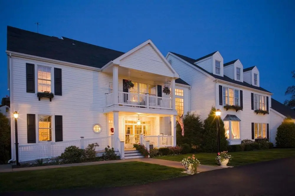 Oakmont Inn