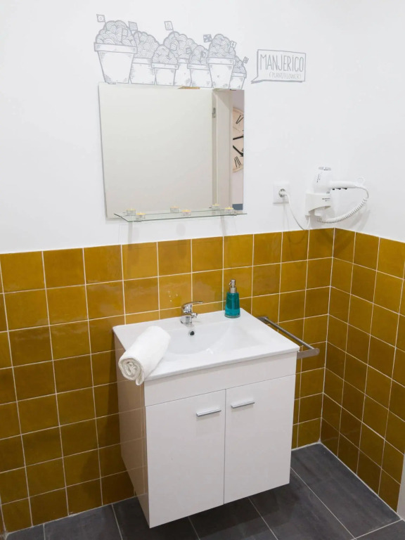 Lisbon Check-In Guesthouse