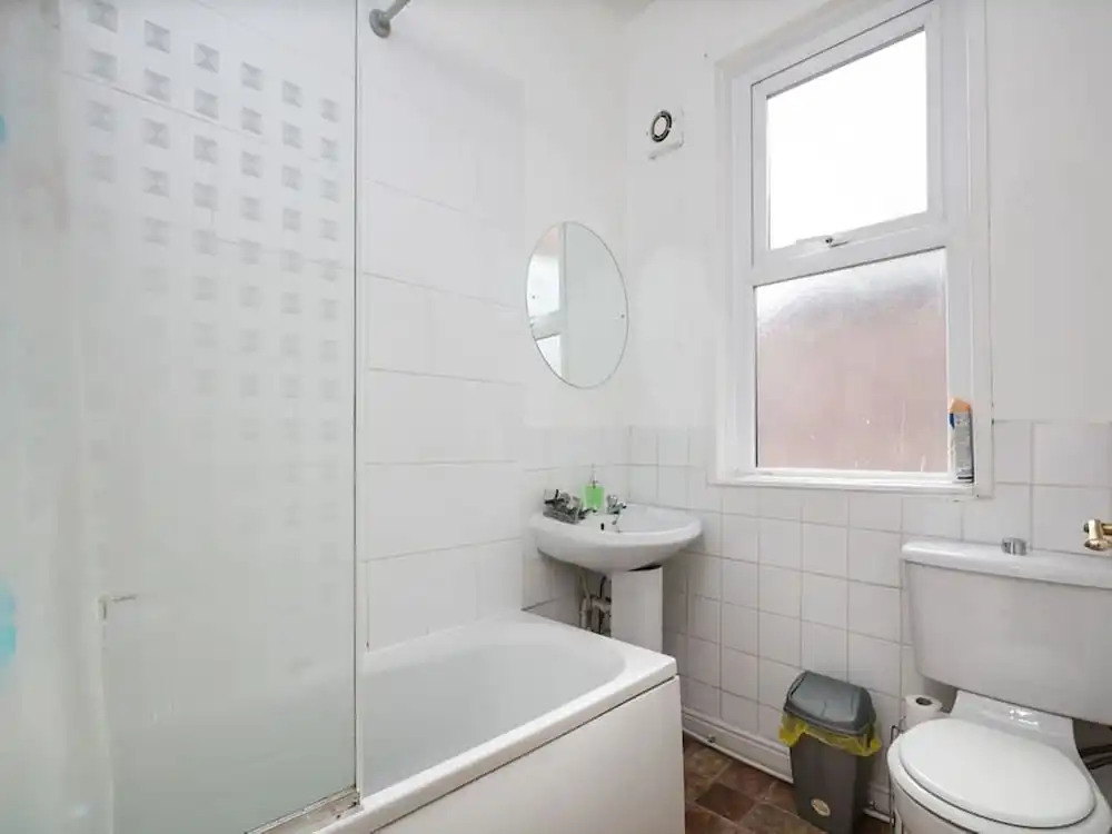 6 Bedroom Chorlton Townhouse
