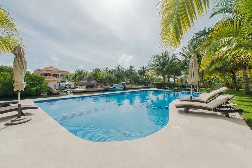3B / 3.5 B Marina Front Ph with Private Solarium